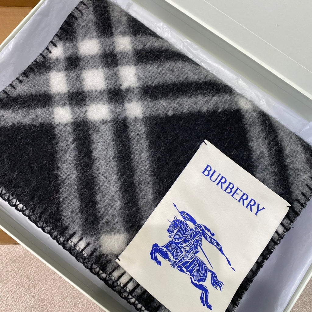 Burberry Check Pattern Scarf - 1245382381 - Photo 7
