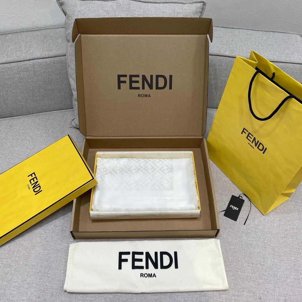 Fendi Jacquard Logo Detail Square Scarf - 1245375695 - Photo 7