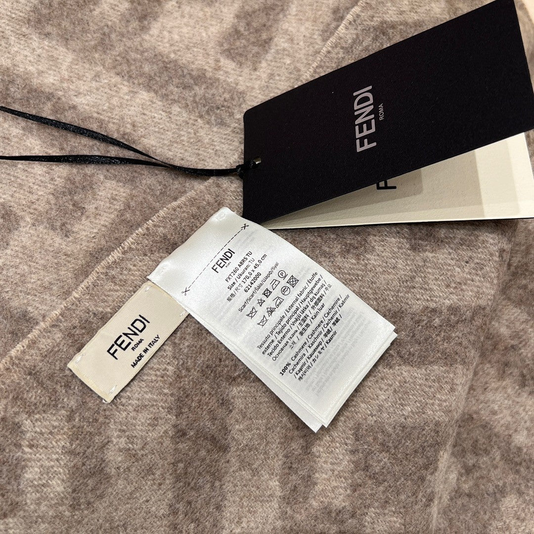 Fendi Jacquard Logo Detail Scarf - 1245379552 - Photo 7