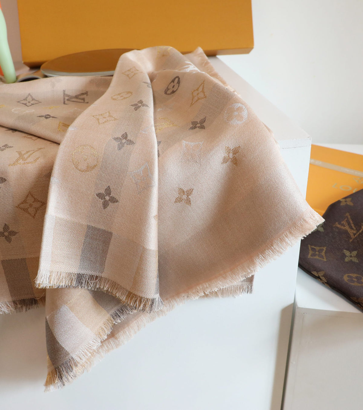 Louis Vuitton Scarf - 965874481 - Photo 7