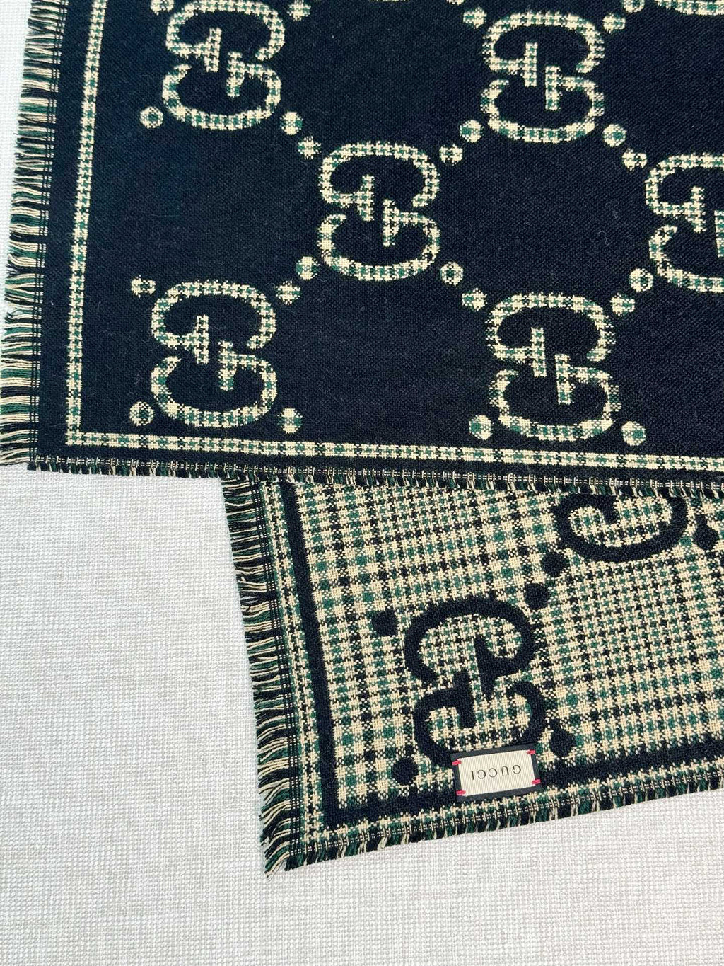 Gucci Check Pattern Jacquard Scarf - 973234482 - Photo 7