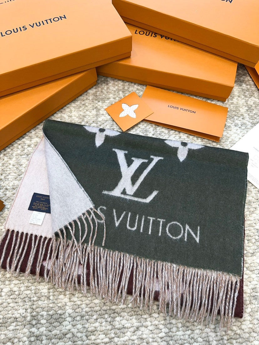 Louis Vuitton Gradient Scarf - 946582480 - Photo 7