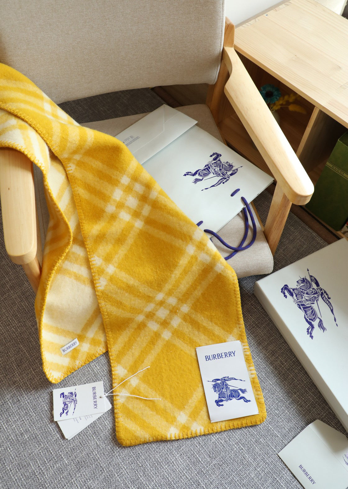 Burberry Scarf - 968683556 - Photo 7