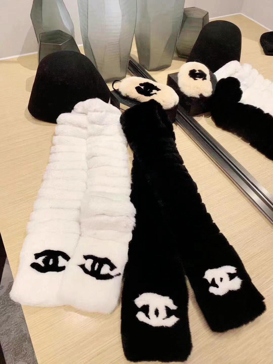 Chanel Logo Detail Scarf - 962272198 - Photo 7