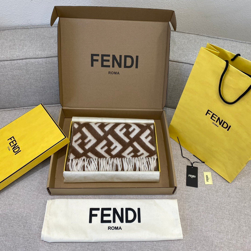 Fendi Gradient Scarf - 1245381542 - Photo 8