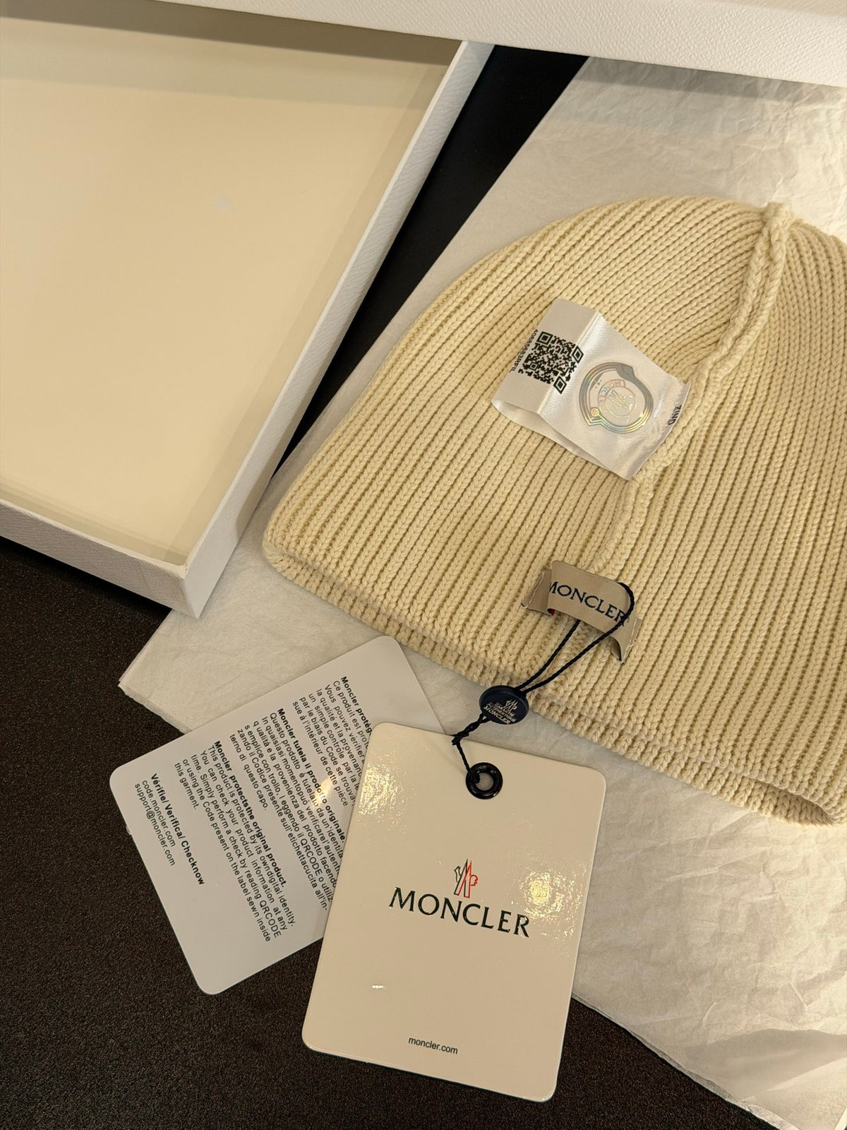 Moncler Knit Beanie - 1243996974 - Photo 8