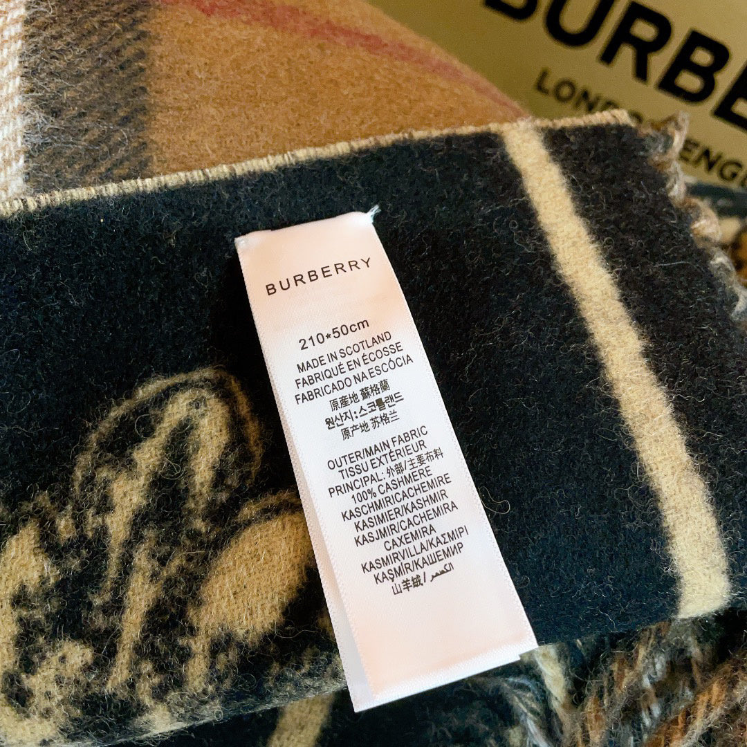 Burberry Check Pattern Jacquard Scarf - 974834255 - Photo 8
