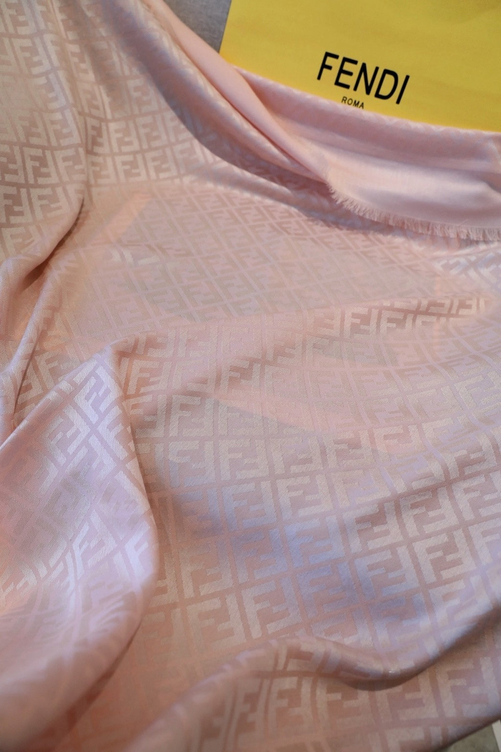 Fendi Jacquard Logo Detail Square Scarf - 1245374419 - Photo 8