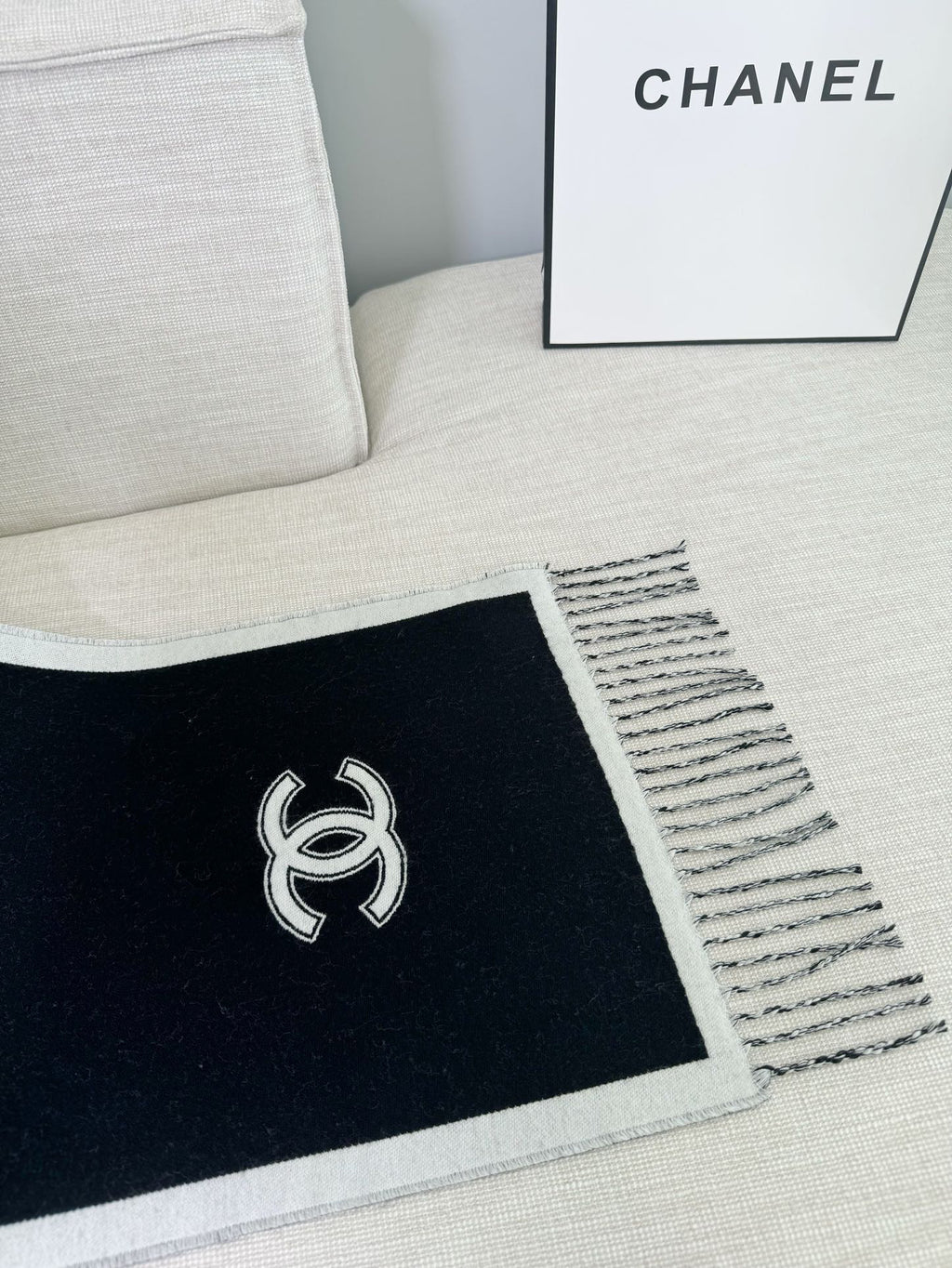Chanel Colorblock Scarf - 973282942 - Photo 8