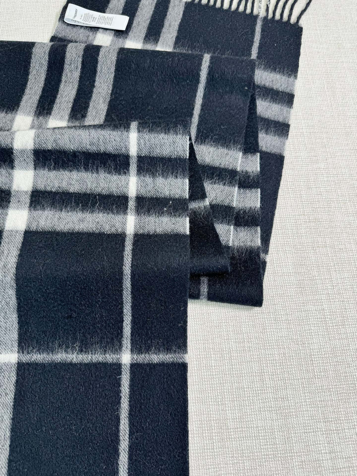 Burberry Check Pattern Scarf - 973282075 - Photo 8