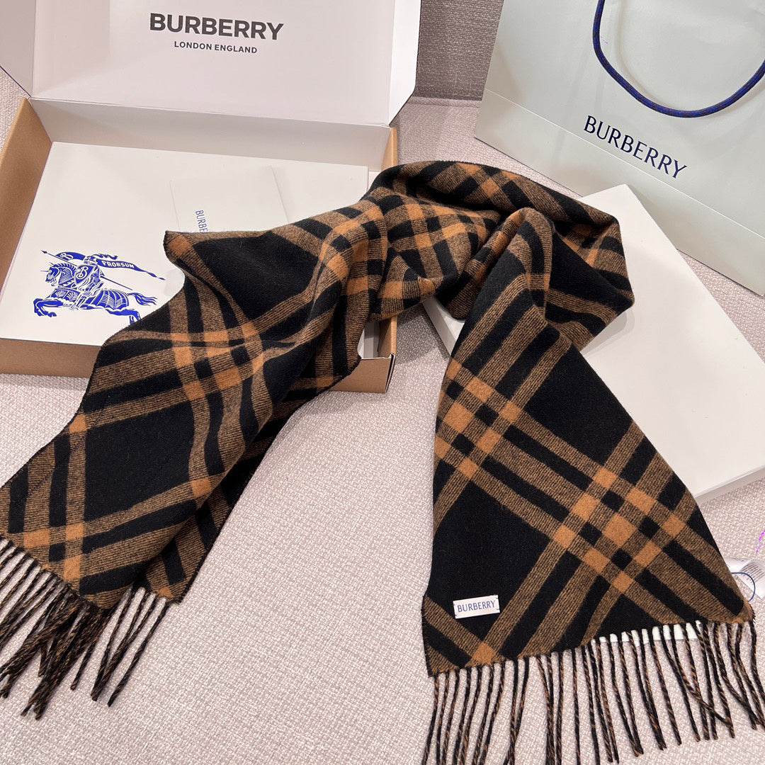 Burberry Check Pattern Scarf - 980019731 - Photo 8