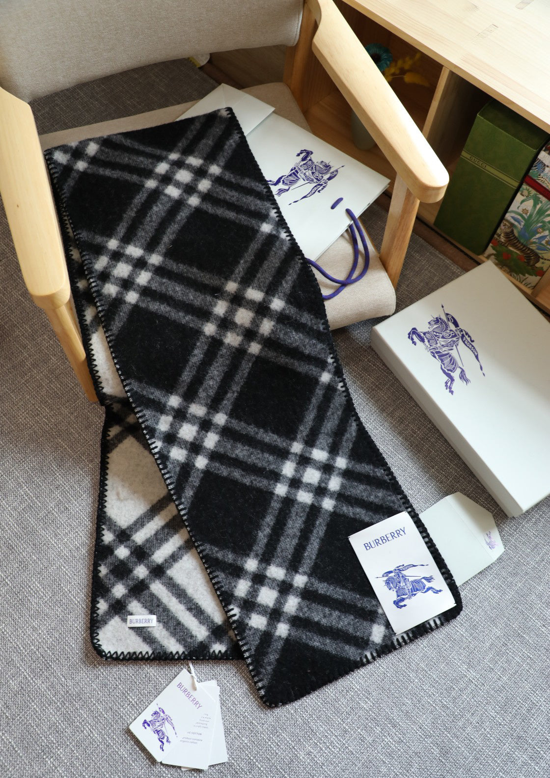 Burberry Scarf - 968683352 - Photo 8