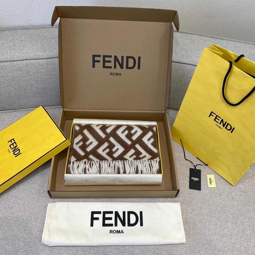 Fendi Gradient Scarf - 1245381542 - Photo 8