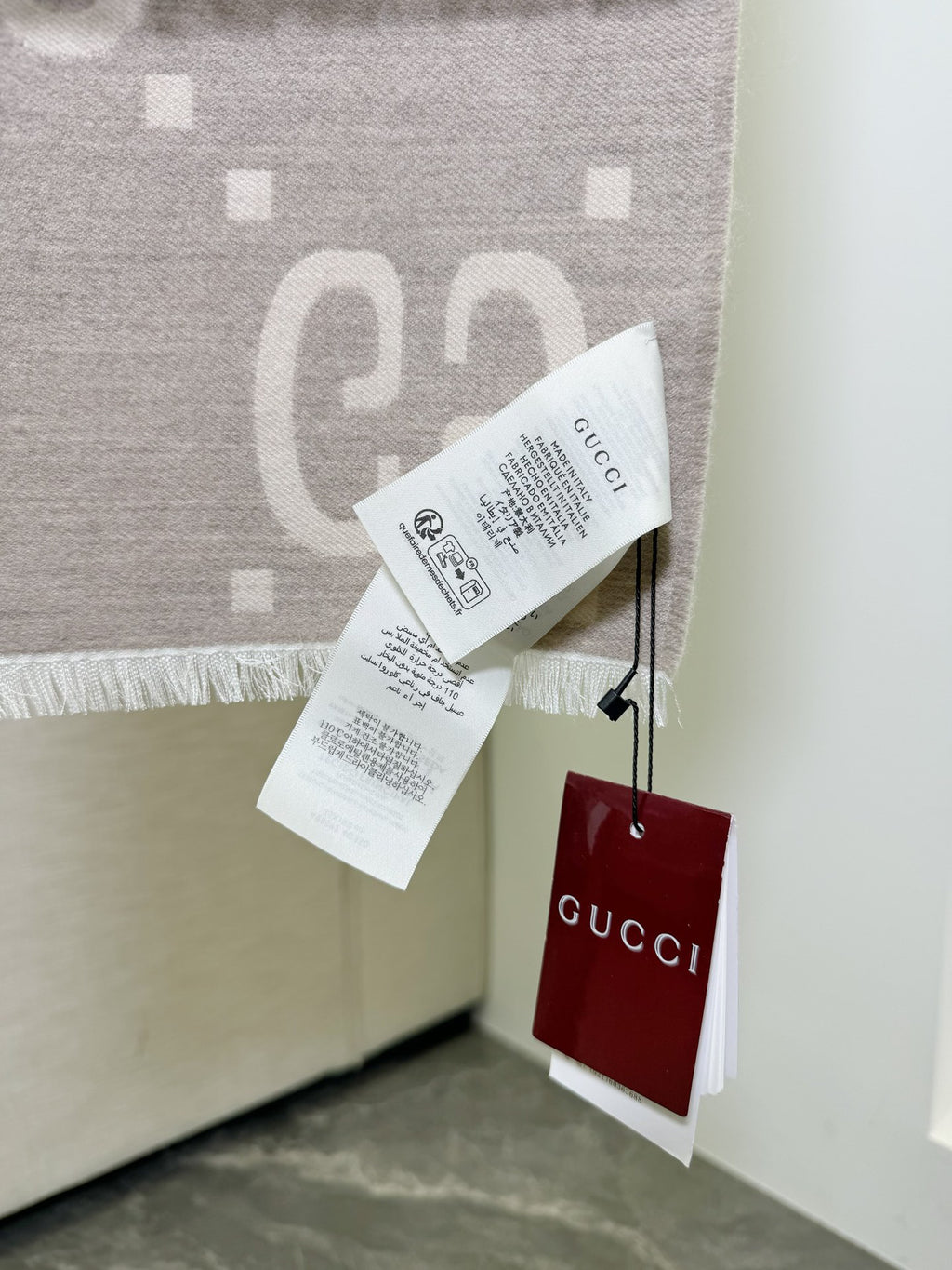 Gucci Scarf - 974269986 - Photo 8