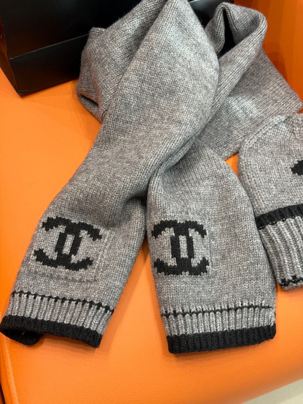 Chanel Jacquard Colorblock Accessory Set - 1245544525 - Photo 8