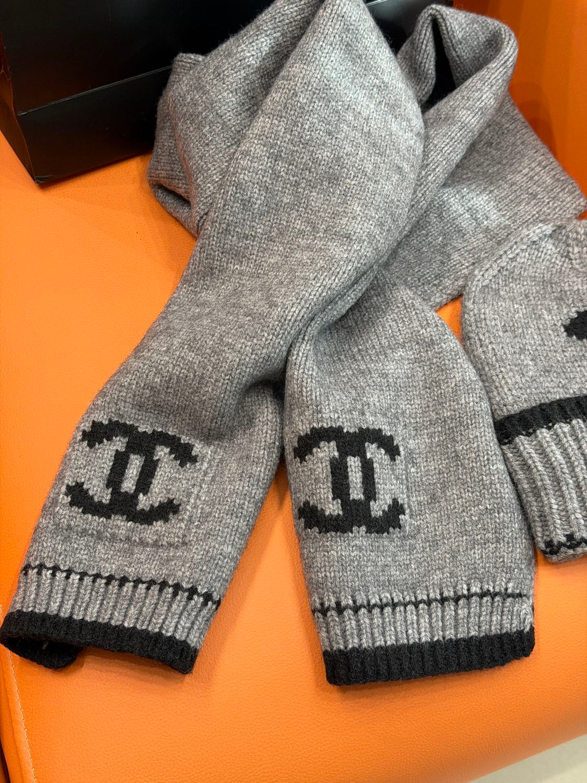 Chanel Jacquard Colorblock Accessory Set - 1245544525 - Photo 8