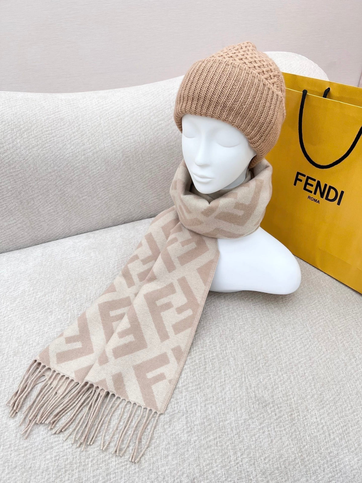 Fendi Logo Detail Scarf - 1245371961 - Photo 8
