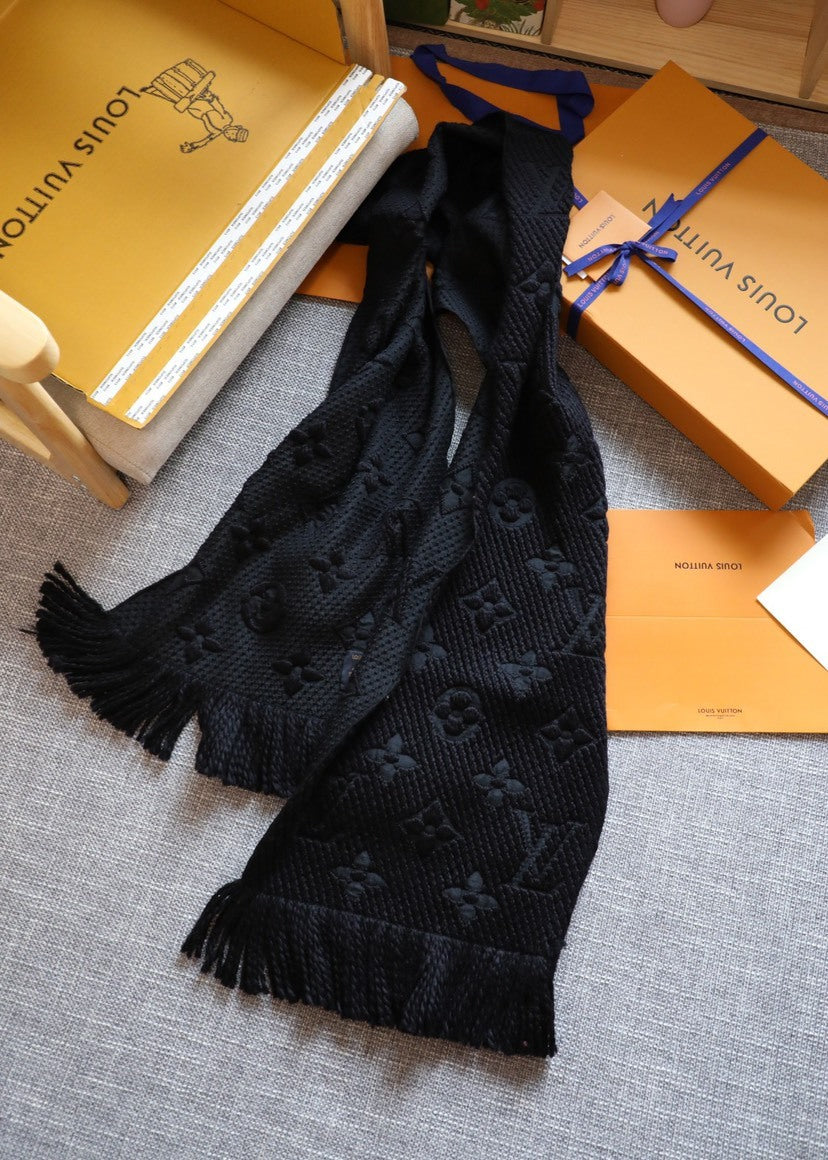 Louis Vuitton Knit Scarf - 944944943 - Photo 8
