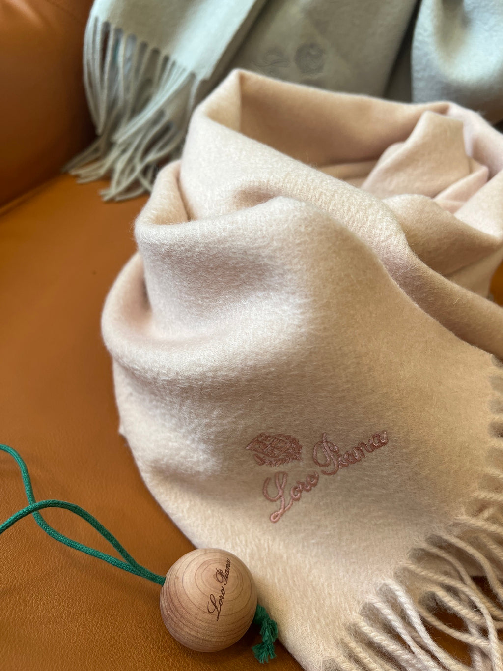 Loro Piana Scarf - 983997758 - Photo 8