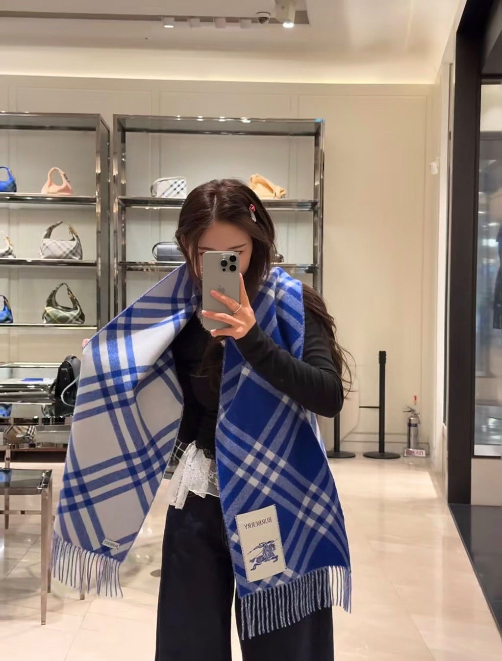 Burberry Check Pattern Scarf - 983835336 - Photo 8