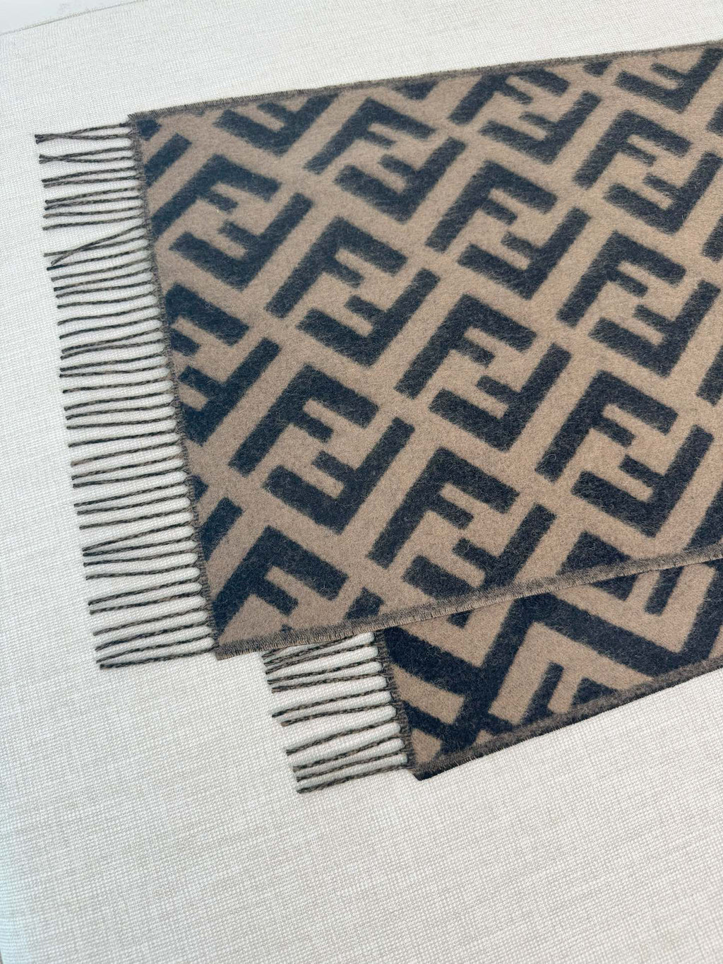 Fendi Jacquard Logo Detail Scarf - 973645456 - Photo 8