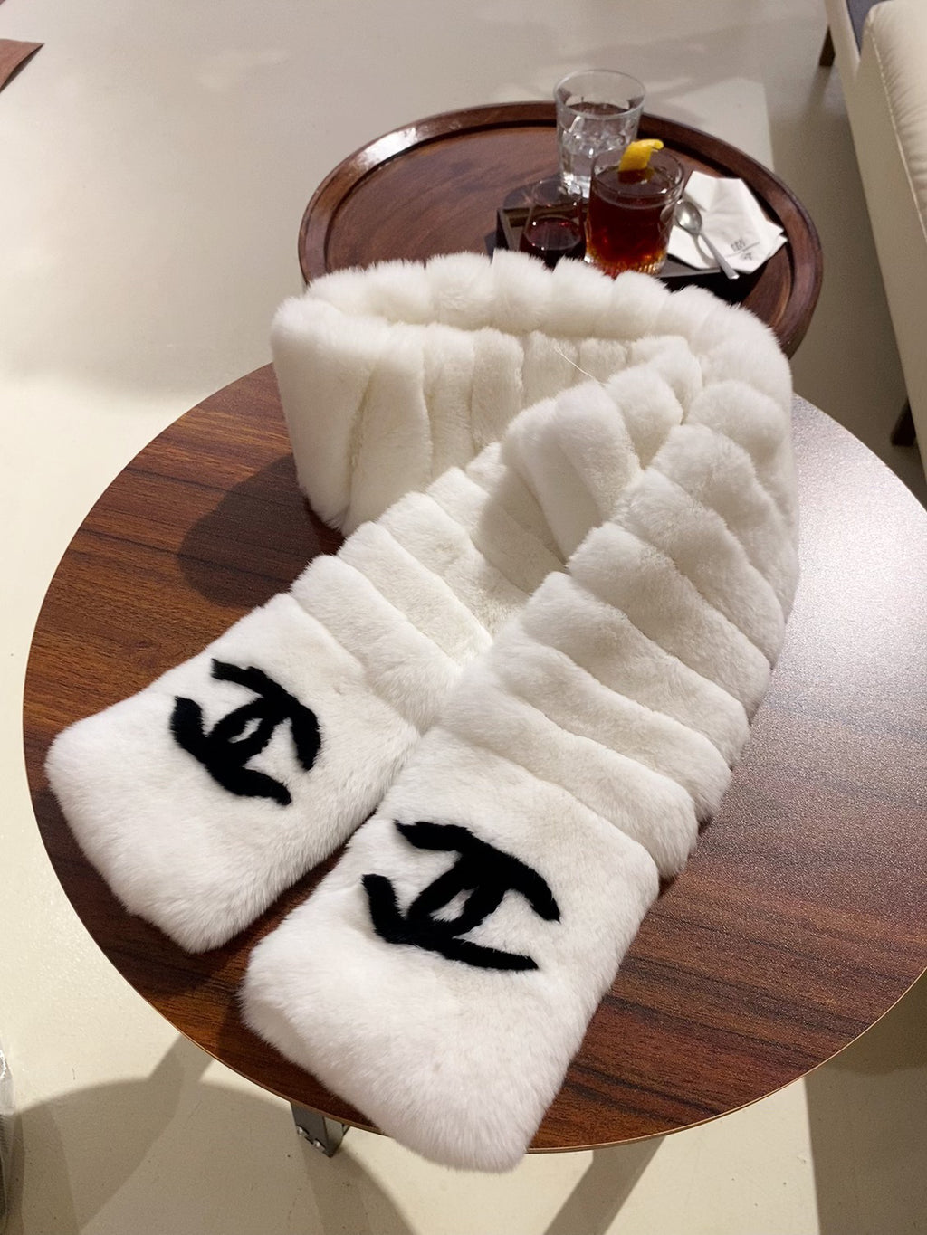 Chanel Logo Detail Scarf - 962272215 - Photo 8