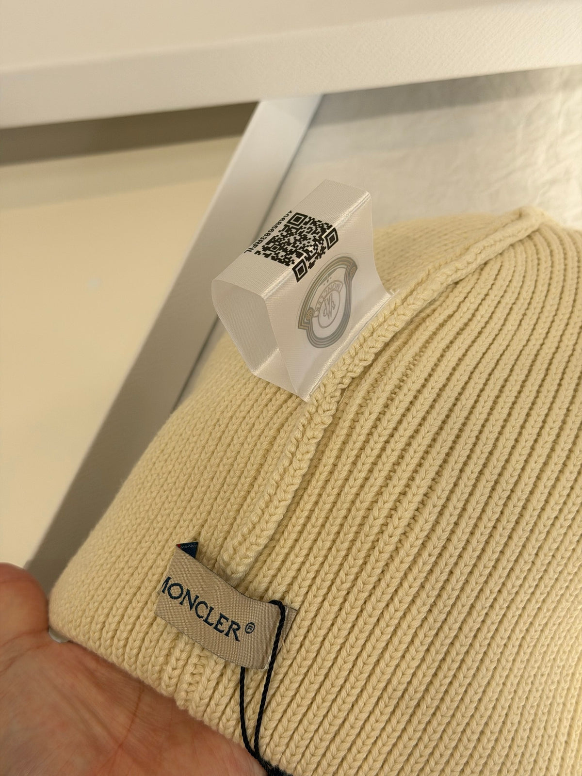 Moncler Knit Beanie - 1243996974 - Photo 9