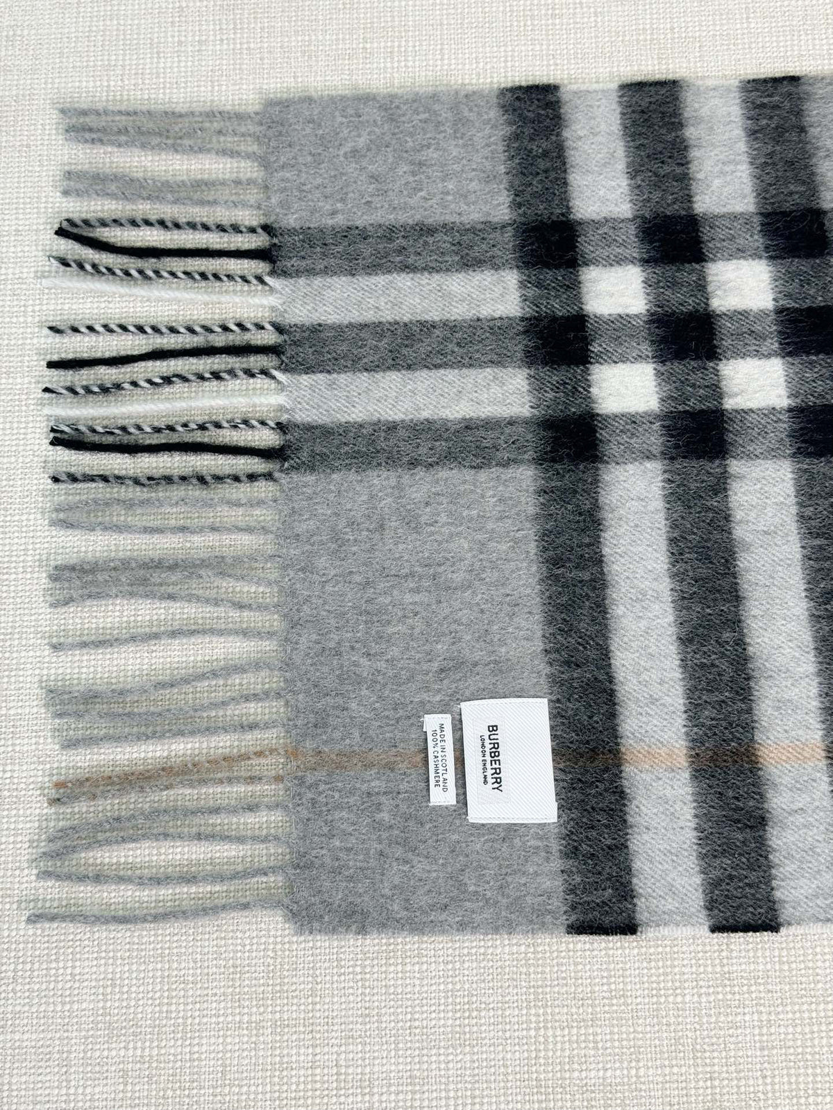 Burberry Check Pattern Scarf - 973281879 - Photo 9