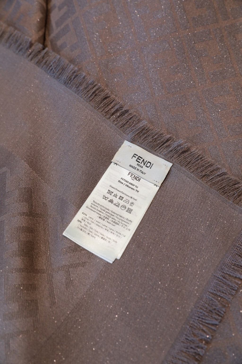 Fendi Jacquard Logo Detail Square Scarf - 1245375014 - Photo 9
