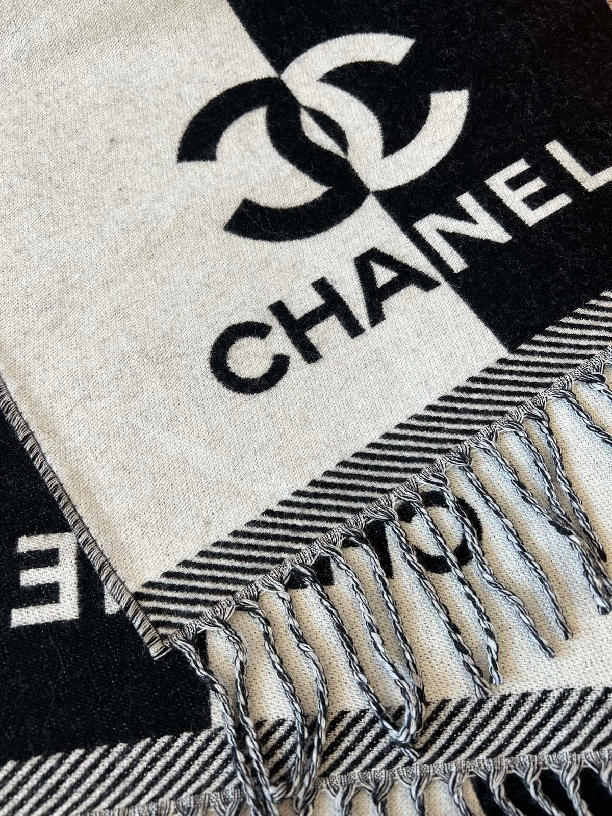 Chanel Jacquard Colorblock Scarf - 985844045 - Photo 9