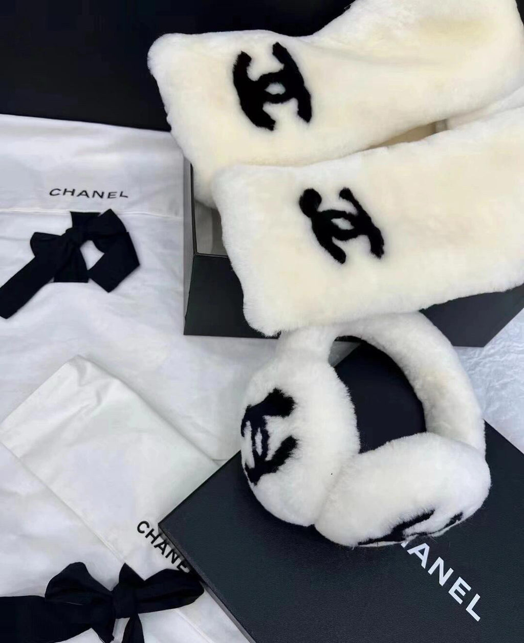 Chanel Logo Detail Earmuffs - 1005771900 - Photo 9