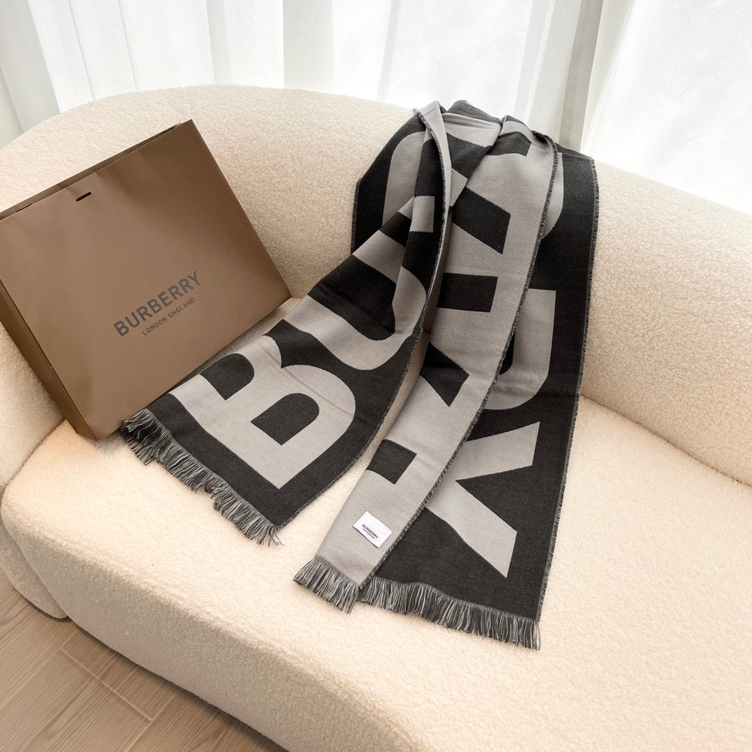 Burberry Logo Detail Scarf - 975220564 - Photo 9