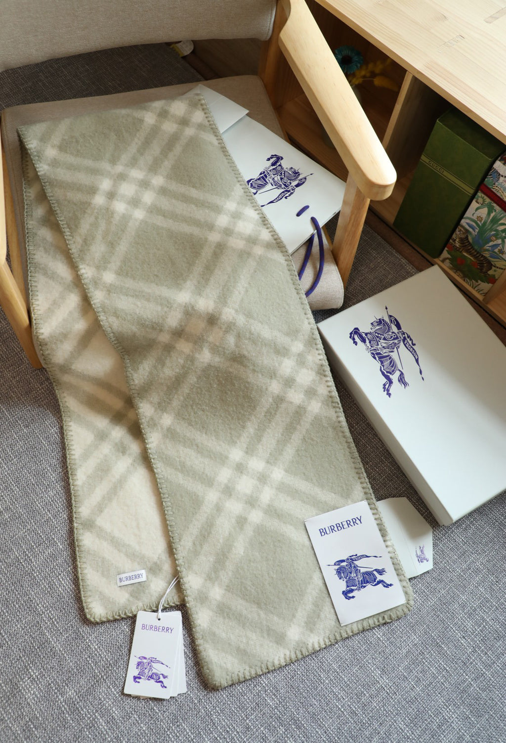 Burberry Scarf - 973238459 - Photo 9