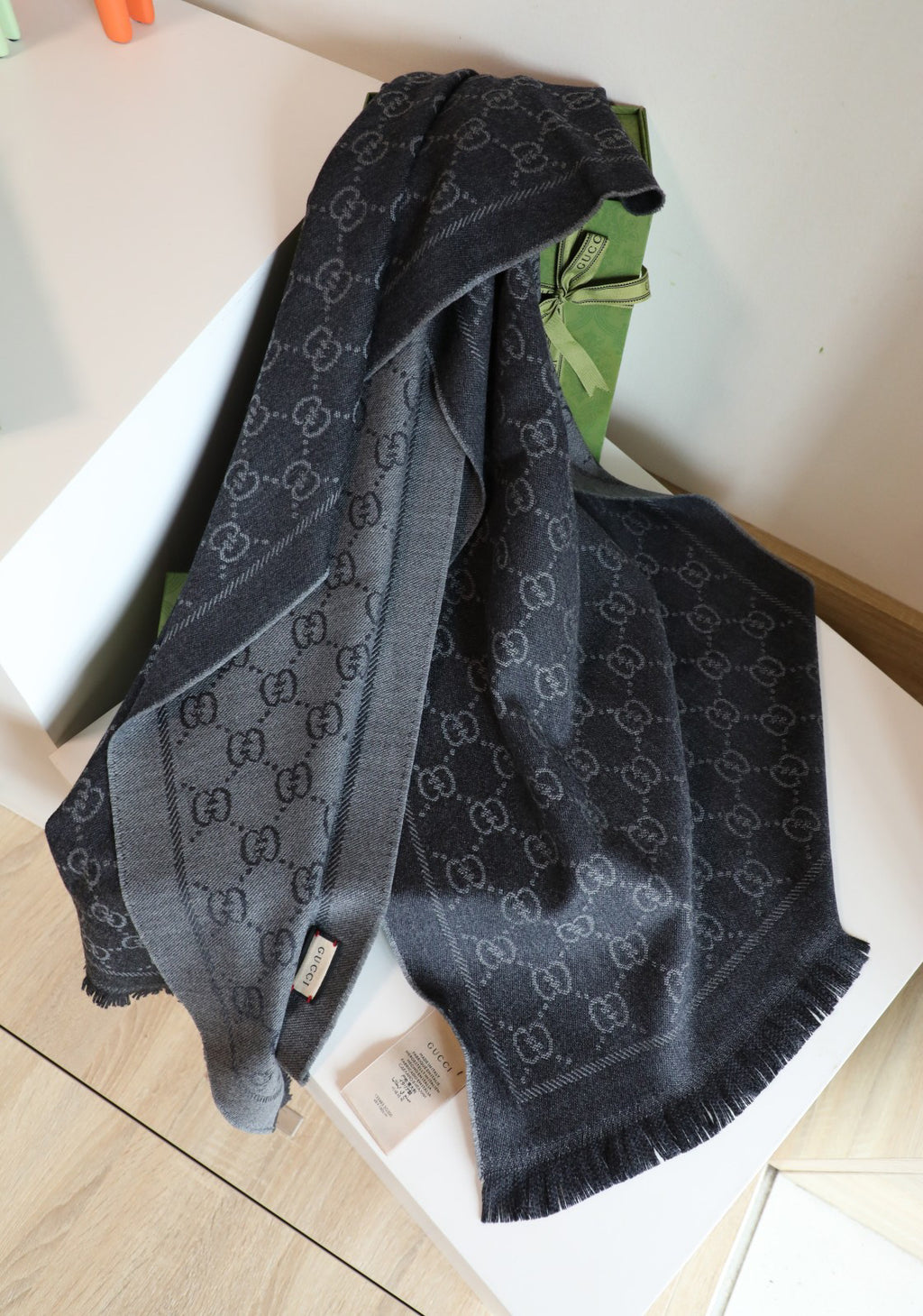 Gucci Colorblock Scarf - 973238753 - Photo 9