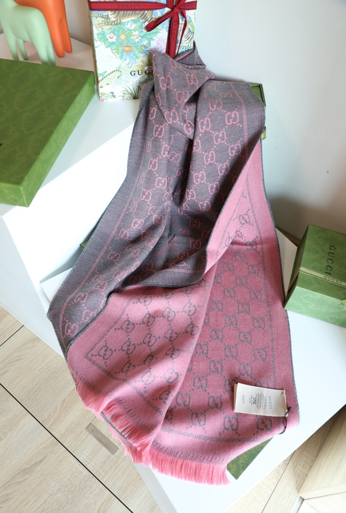 Gucci Colorblock Scarf - 968684211 - Photo 9