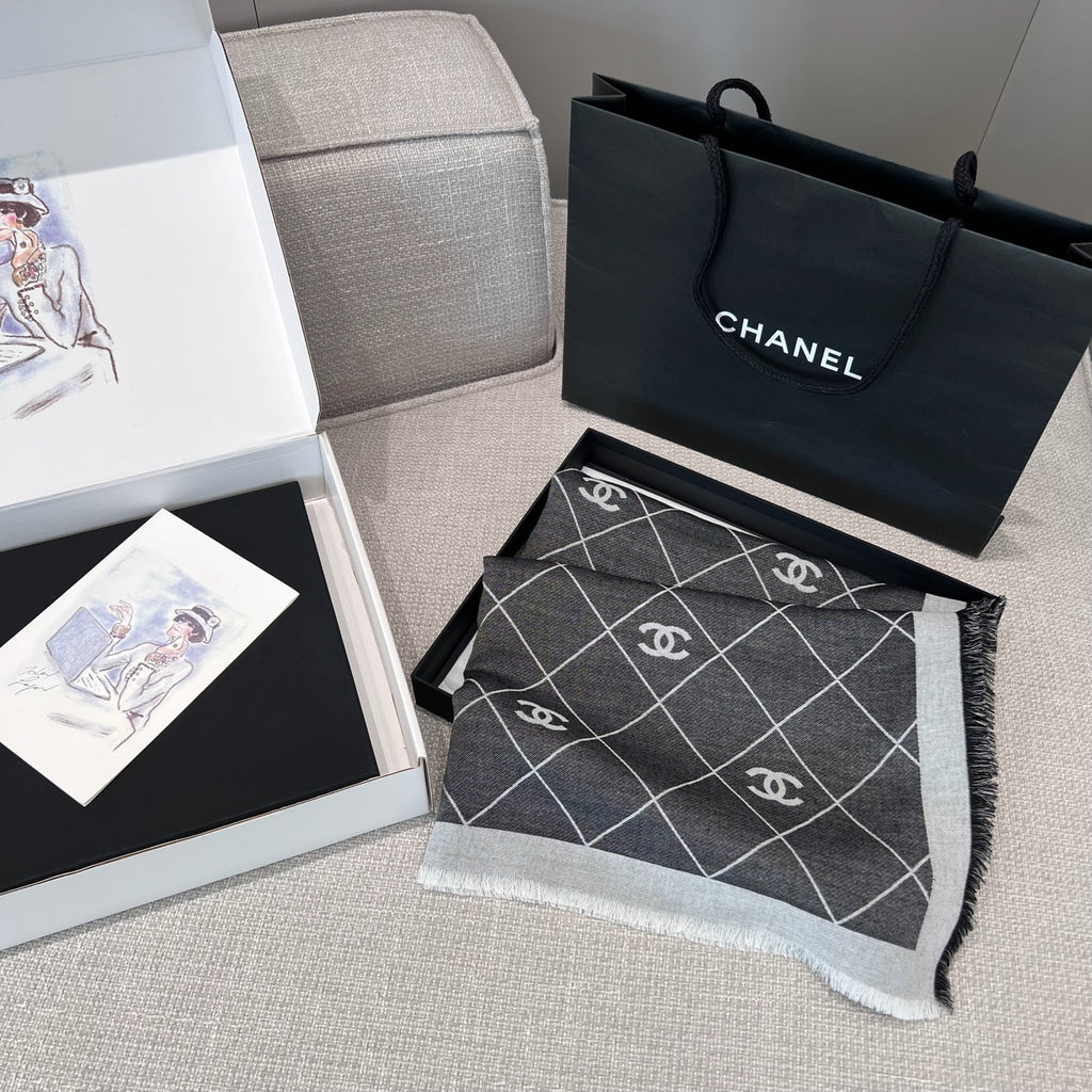 Chanel Jacquard Logo Detail Scarf - 1014310777 - Photo 9