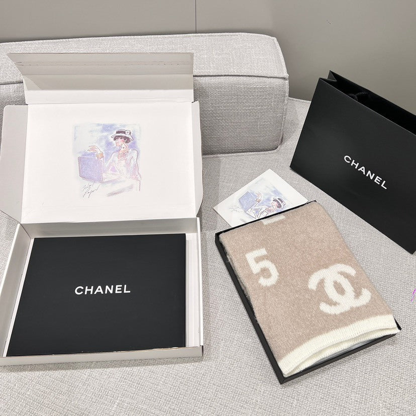 Chanel Jacquard Scarf - 945555725 - Photo 9
