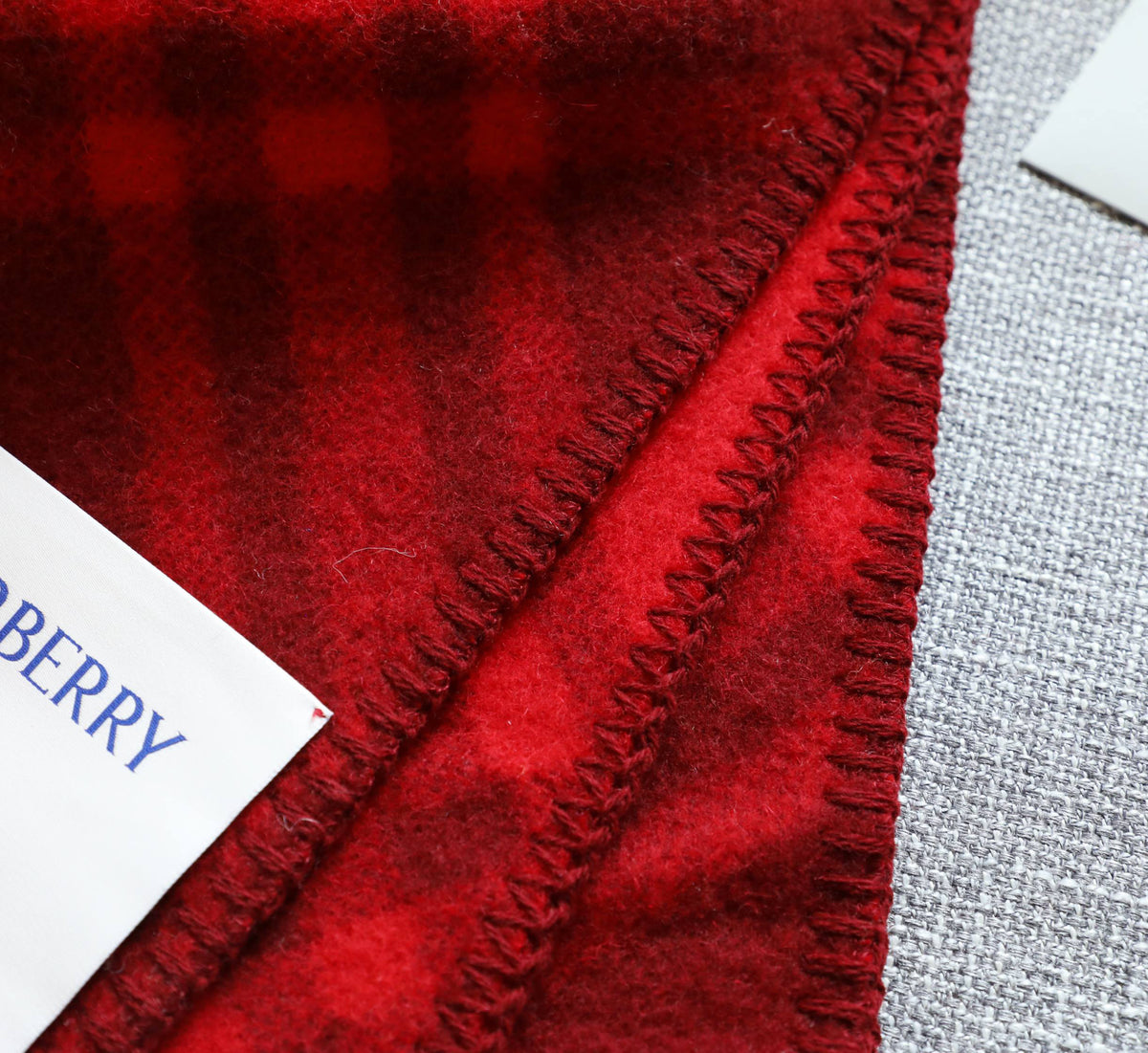 Burberry Scarf - 973238588 - Photo 9